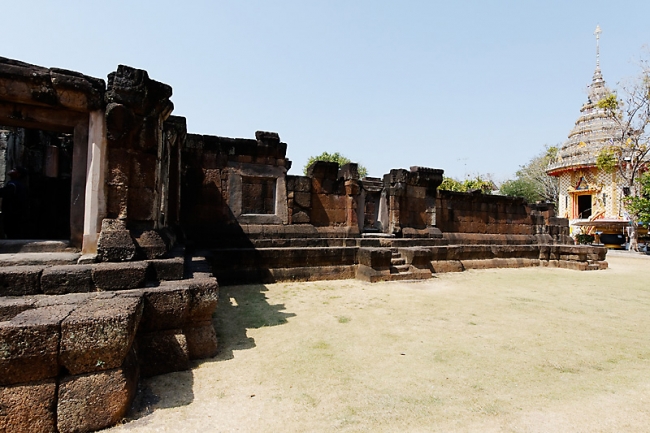 04-Prasat Sa Kamphaeng Yai-004